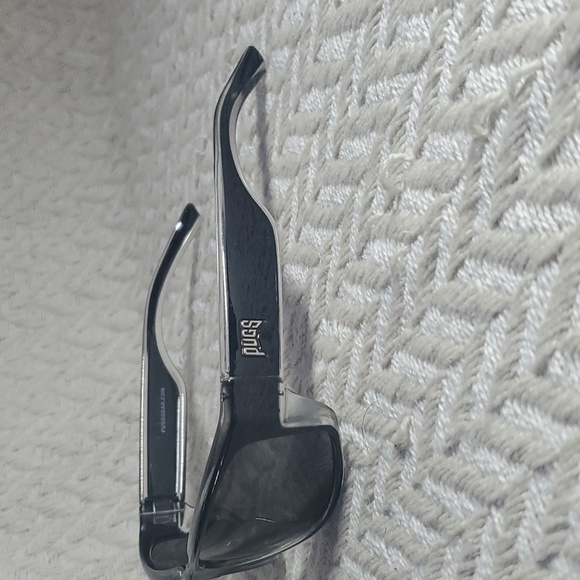 PUGS UV400 Protection Sunglasses Style# T6 - Picture 3 of 5